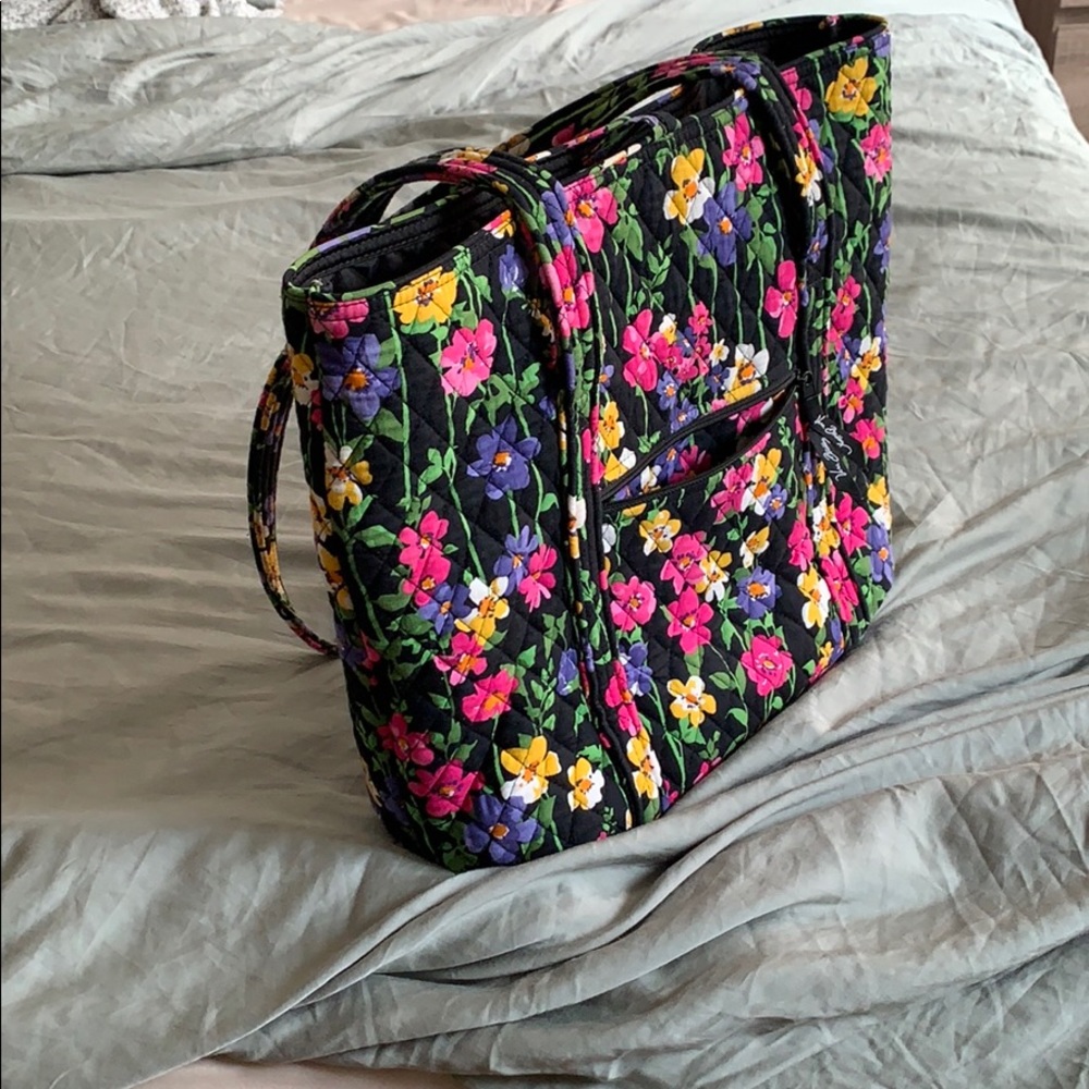 Vera Bradely Carried Away Tote Bag - Picture 8 of 9
